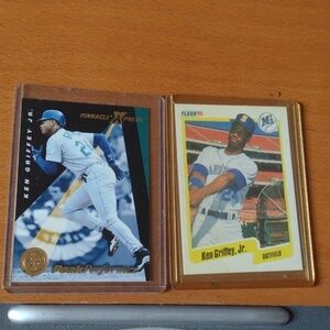 Ken Griffey Jr Rookie BB Card
